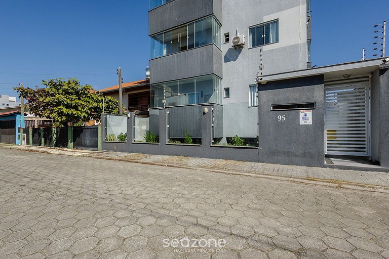 Apto c/ Churrasqueira a 240m da Praia LUP0302