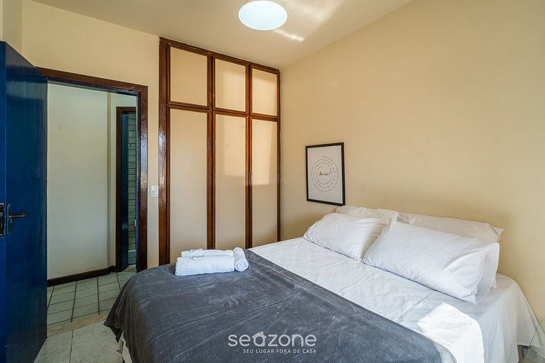 Apartamento con balcón y vista al mar - IER0305