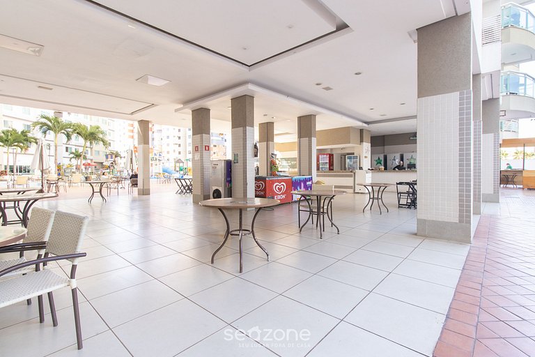 Apto 2Q em Prédio c/ Piscina prox. centro ACM0865