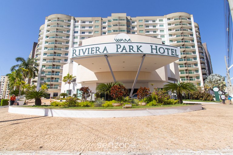 Apto 2Q em Prédio c/ Piscina prox. centro ACM0865