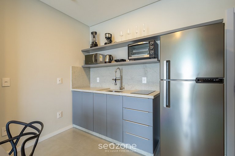 Flat em cond. c/ piscina 220m do mar FFS1508