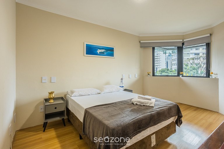 Apto c/ varanda, prox. ao Shopping Morumbi PPE0302