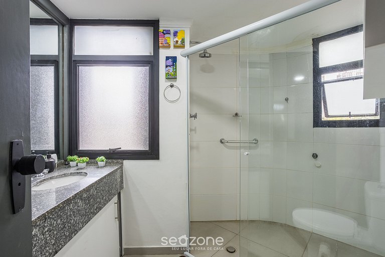 Apto c/ varanda, prox. ao Shopping Morumbi PPE0302