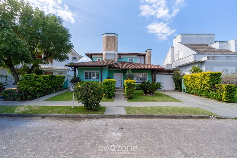 Dúplex c/piscina a 800m la playa en Jurerê DME025