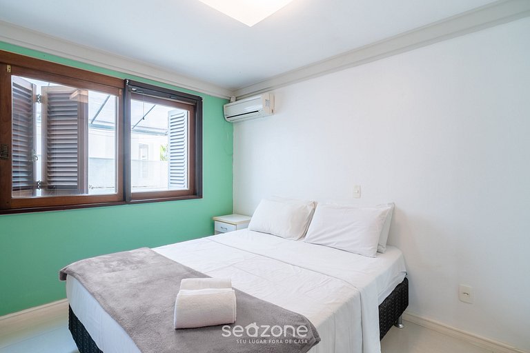 Dúplex c/piscina a 800m la playa en Jurerê DME025