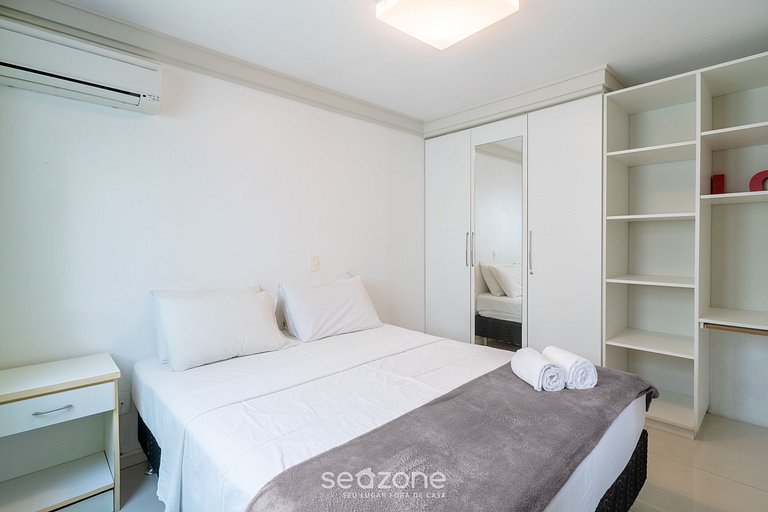 Dúplex c/piscina a 800m la playa en Jurerê DME025