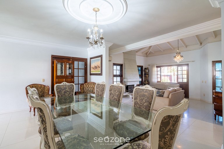 Duplex c/ piscina 800m da praia em Jurerê DME025