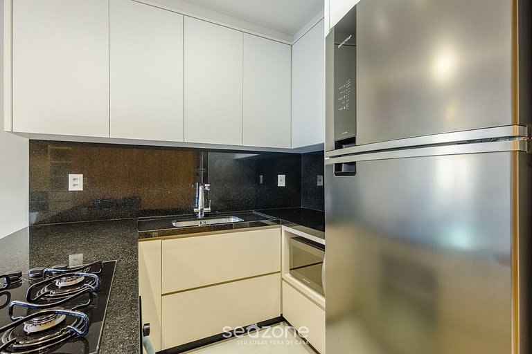 Apto c/ rooftop em Jurerê Internac. ELU0211