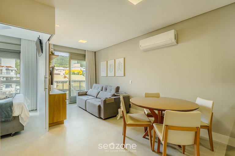 Apto c/ rooftop en Jurerê Internac. ELU0211