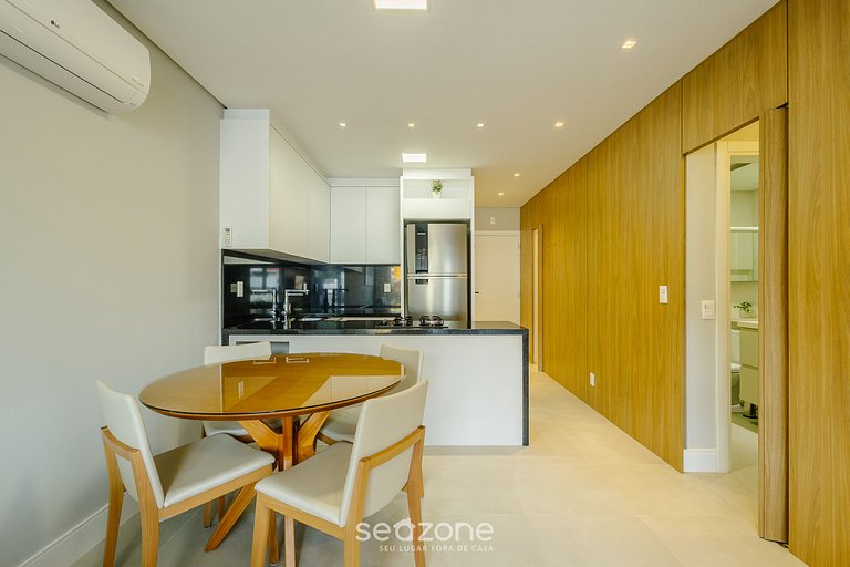 Apto c/ rooftop em Jurerê Internac. ELU0211