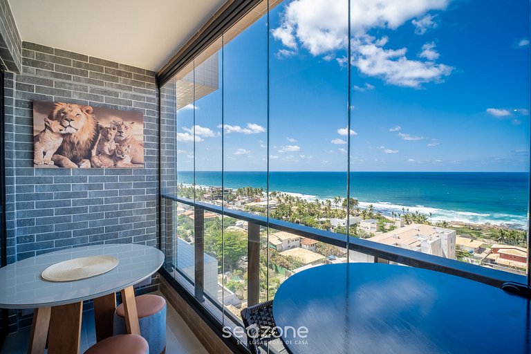 Apto em prédio c/ piscina e vista mar - RGF1211