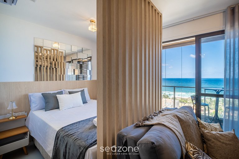 Apto em prédio c/ piscina e vista mar - RGF1211