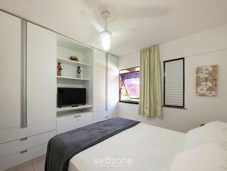 Apto em cond. beira-mar com piscina - GSH2101