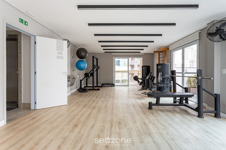 Studio c/ varanda a 500m do Metrô - MOP0103