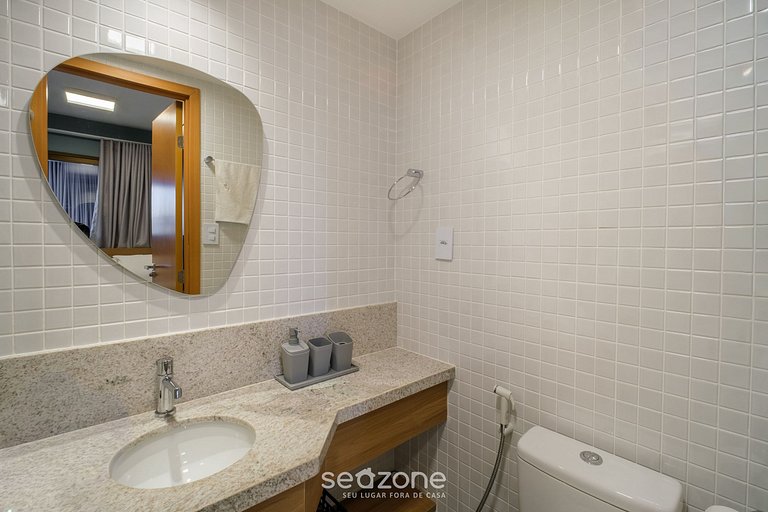 Apto próximo à praia em prédio com piscina SMT0505