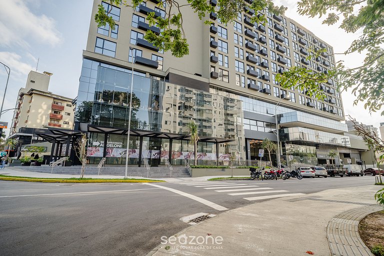 Studio em Cond. c/ Vista na Trindade VTD0727