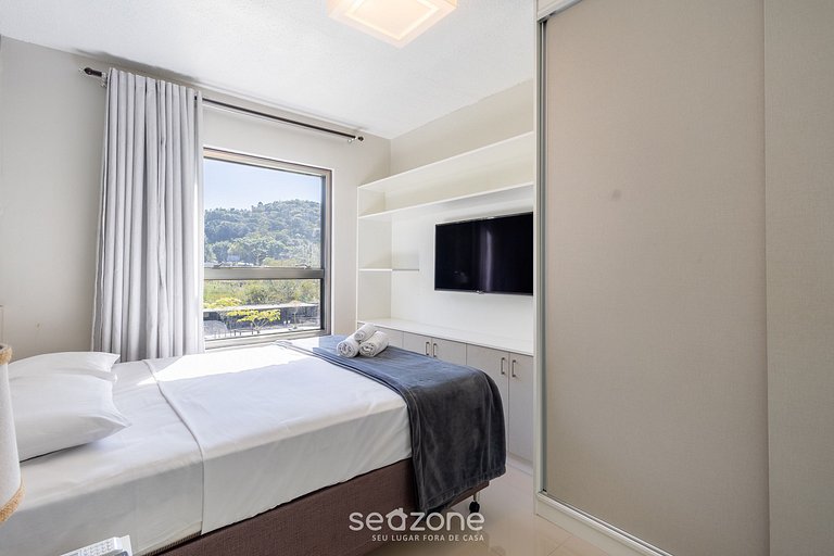 Lindo Apto em Prédio c/ Piscina MPB0034