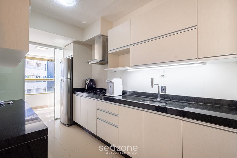 Hermoso apto en edificio con piscina MPB0034