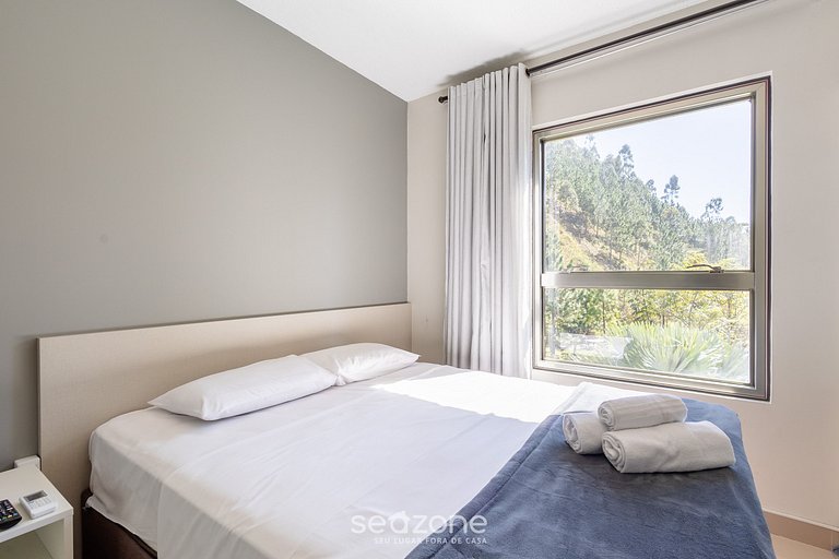 Hermoso apto en edificio con piscina MPB0034