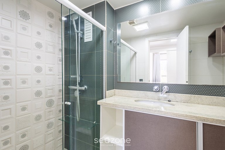 Hermoso apto en edificio con piscina MPB0034