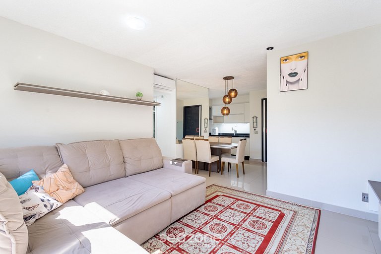 Lindo Apto em Prédio c/ Piscina MPB0034