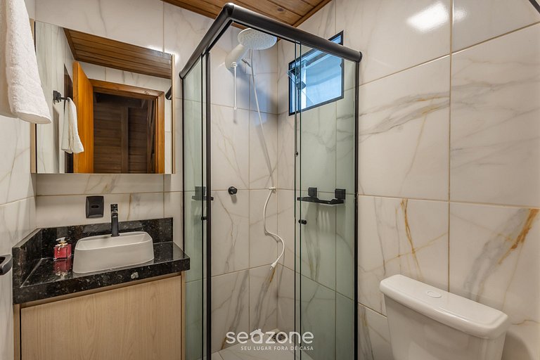 Chalé c/ varanda a poucos minutos da praia VIL0001