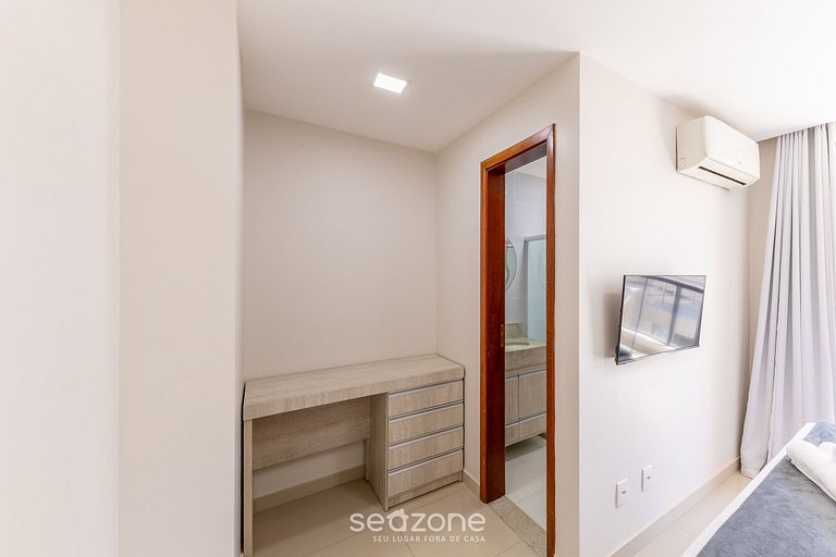 Apto c/ varanda e churrasq. a 100m do mar ELLC0000