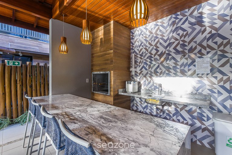 Apto de 2 Suites en Condominio con Piscina EKO0008