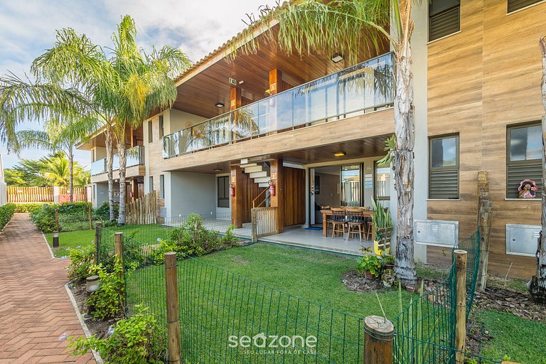 Apto de 2 Suites en Condominio con Piscina EKO0008