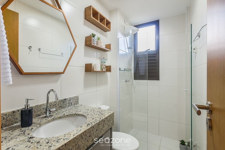 Apto de 2 Suites en Condominio con Piscina EKO0008