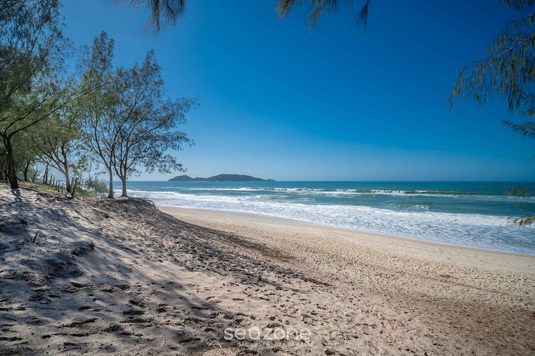 Studio c/ varanda a 10m da Praia, Campeche AAR0303