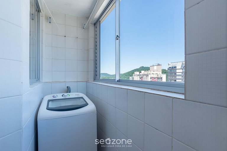 Apto no Centro a passos da Praia em BC CEV2304