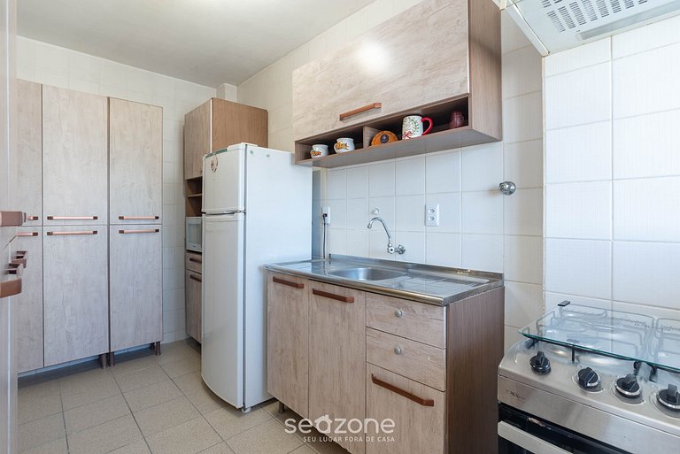 Apto no Centro a passos da Praia em BC CEV2304