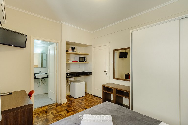 Studio no centro histórico de POA ELS0606