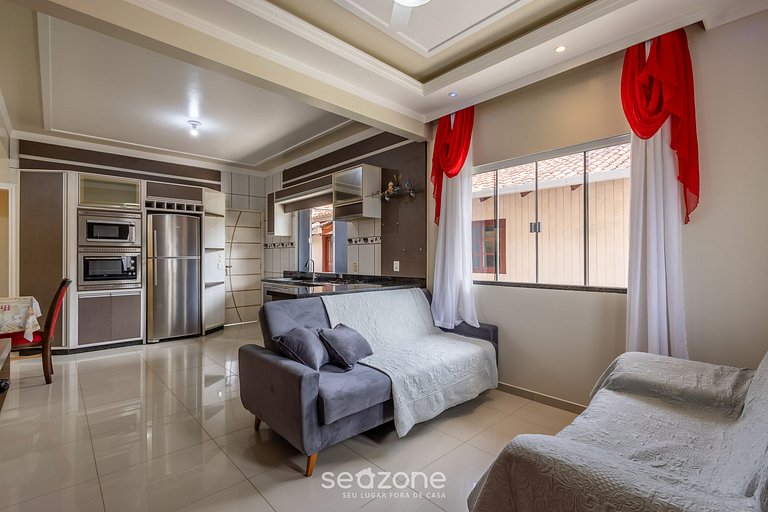 Casa c/ Churrasq. e 2 Quartos REK0001