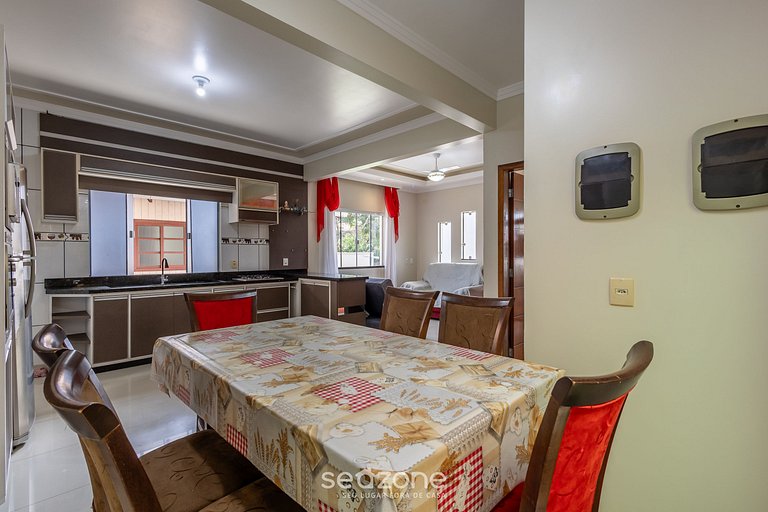 Casa con Parrilla y 2 Dormitorios REK0001