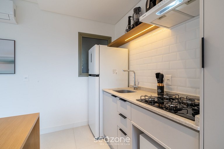 Apto 1 dormitorio 550 m de playa de Jurerê CEJ0304