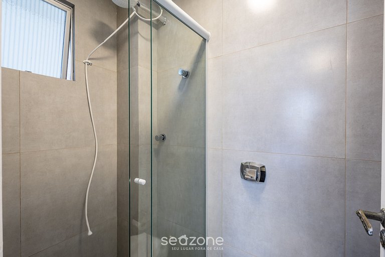 Apto completo a 50m da praia central - GCO0302