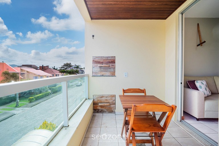 Apto con balcón y parrilla a 450m del mar REH0203