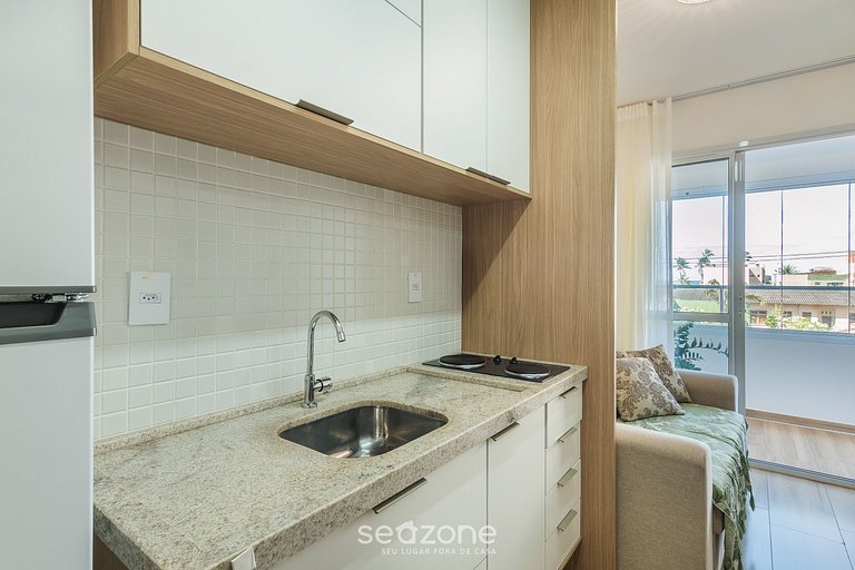 Apto c/ vista lateral al mar 70m de playa SMA0107