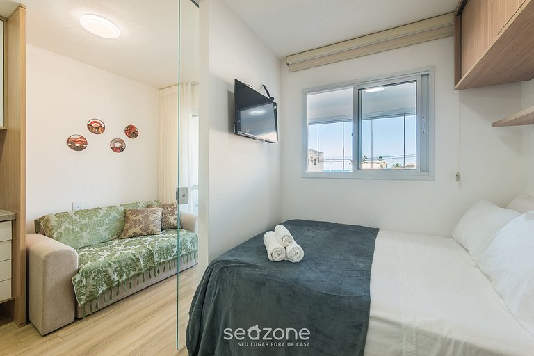 Apto c/ vista lateral al mar 70m de playa SMA0107