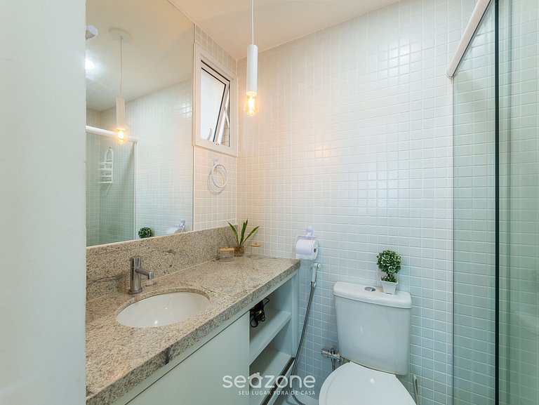 Apto c/ vista lateral al mar 70m de playa SMA0107