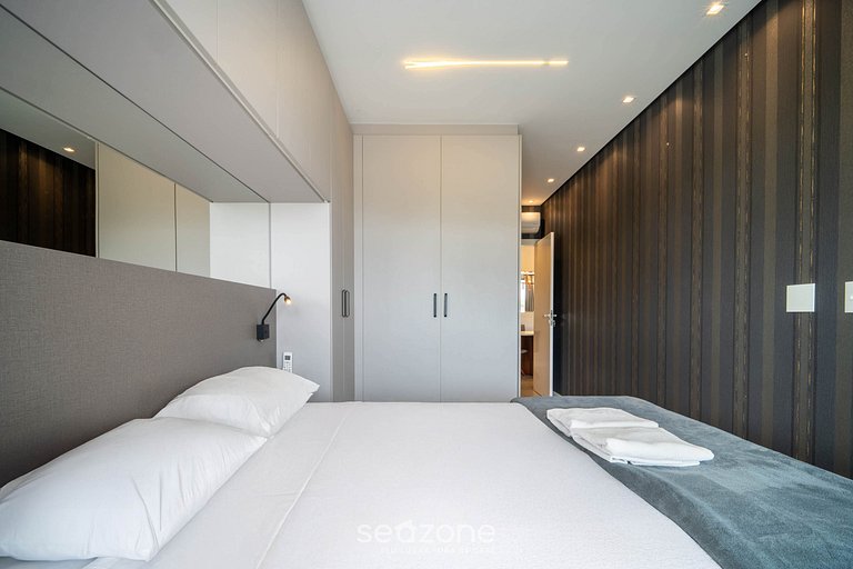 Apto c/ varanda e churrasqueira em Jurerê IHD0101