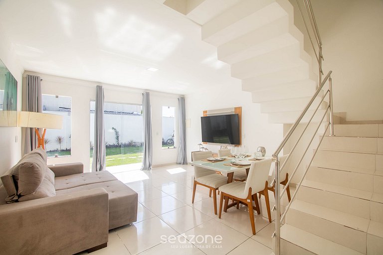 Casa c/ 2 Suites en un Cond. c/ Piscina BLV0002