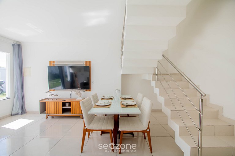 Casa c/ 2 Suites en un Cond. c/ Piscina BLV0002