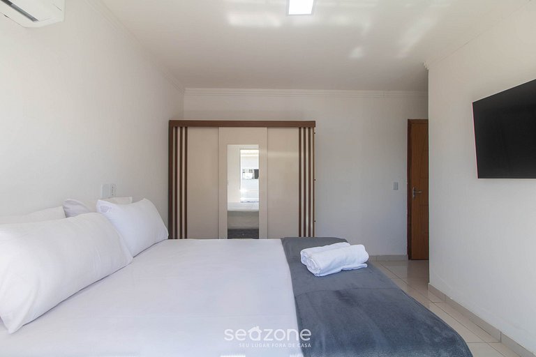 Casa c/ 2 Suites en un Cond. c/ Piscina BLV0002