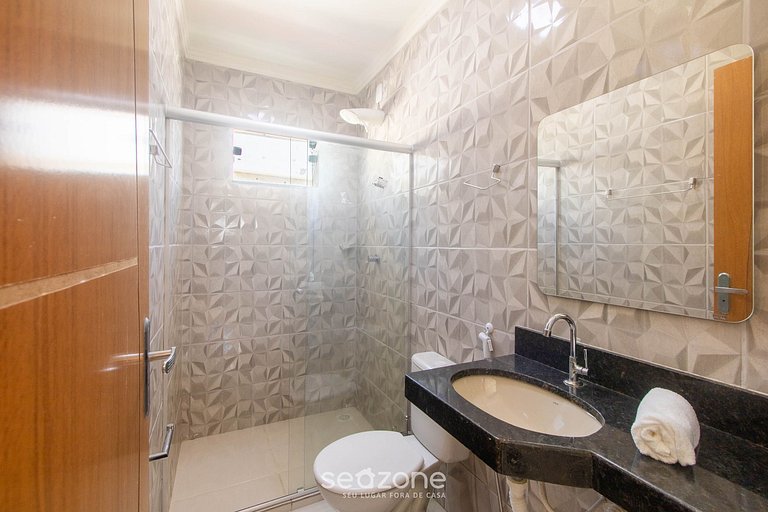 Casa c/ 2 Suites en un Cond. c/ Piscina BLV0002