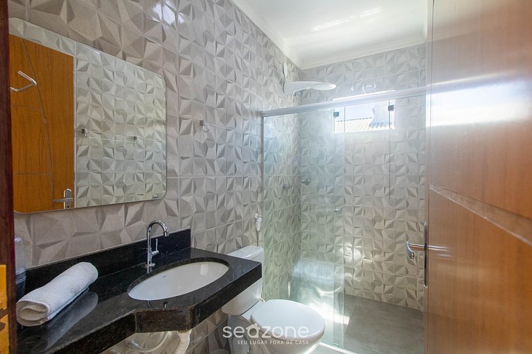 Casa c/ 2 Suites en un Cond. c/ Piscina BLV0002