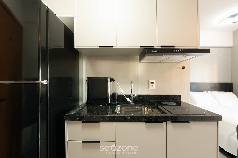 Estudio c/ balcón en edificio c/ piscina ONE0407