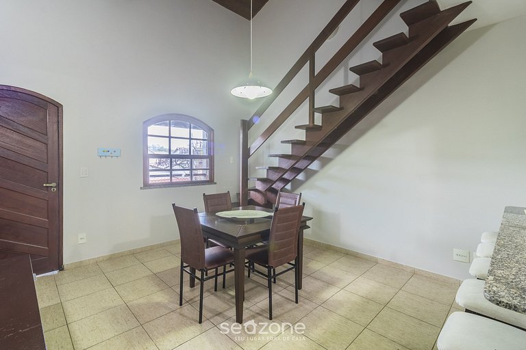 Casa 4Q em Condomínio c/ Piscina NAT0202